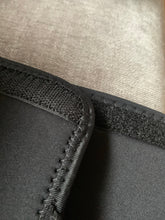 Load image into Gallery viewer, Stand Savers